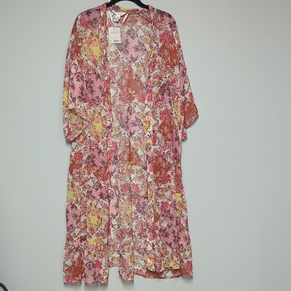 NWT LC Lauren Conrad Sheer Floral kimono